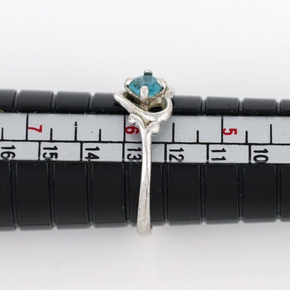 Silver Heart Ring with Blue Gemstone - Picture 11 of 12